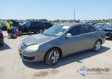 2009 Volkswagen Jetta Se/Sel z USA, uszkodzony, nr VIN 3VWRM71K49M012843